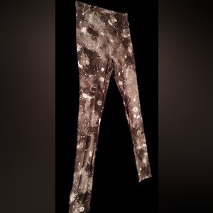 Black & White Moons/Stars Leggings Size Medium New by No Boundaries